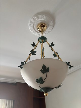 Lámpara de mesa moderna