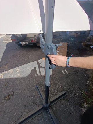 Parasol Beige Grande con Base Oscura