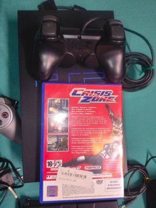 Lote PlayStation 2 (PS2) con pistola logic3 y mas.
