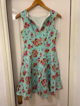 Vestido corto floral estilo vintage / pin-up