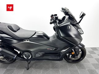 YAMAHA TMAX 2024 16048 kms.