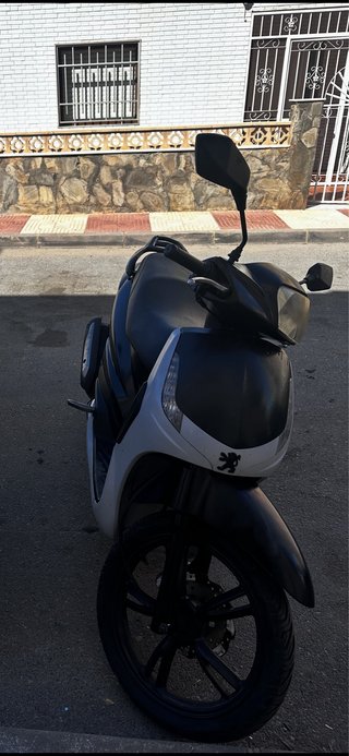 Peugeot Tweet 125