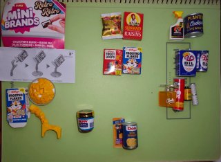Lote ZURU Mini Brands Retro