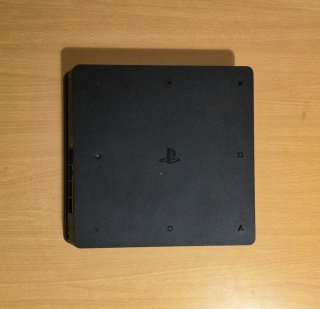 PlayStation Slim 500Gb + Comando Sony + Jogo