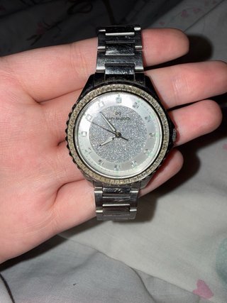 Reloj Mark Maddox plateado y blanco