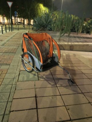 Remolque para bicicleta infantil
