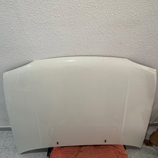 Capó Volkswagen Golf MK3.