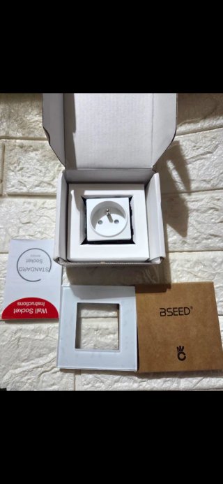 LOTE DE 3 ENCHUFES BSEE CON USB Y USB-20W