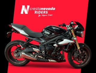 Triumph Street Triple 675 A2