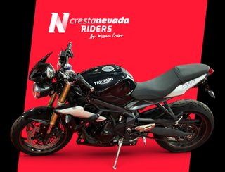 Triumph Street Triple 675 A2