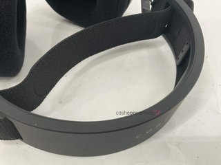 diadema corsair hs80 rgb