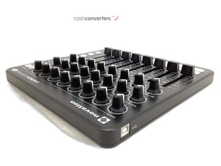 controlador midi novation launch control xl