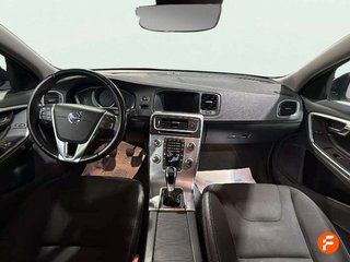 Volvo V60 2.0 D3 Momentum