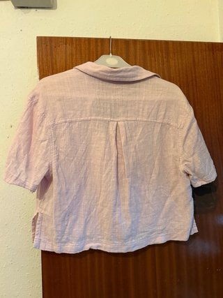 Camisa Crop Rosa Bershka