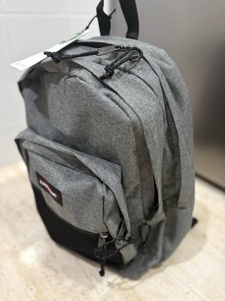 Mochila Eastpak Gris