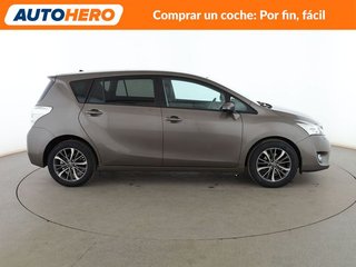 Toyota Verso 1.6 Advance