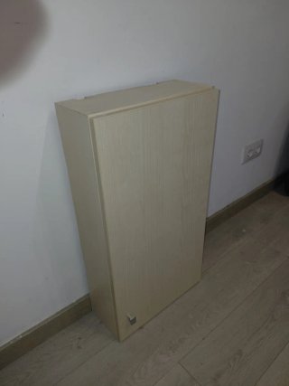 Armario madera clara