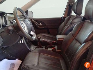 Mahindra XUV 500 AWD (4X4) W8 - 7 plazas