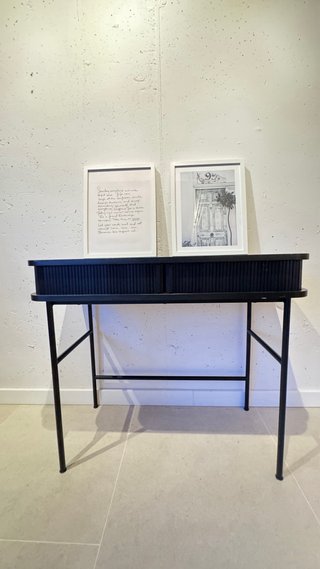 Escritorio Negro con Cajón de Persiana