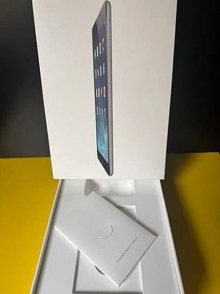 Caja iPad Air Wifi 16GB (solo caja, sin tablet)