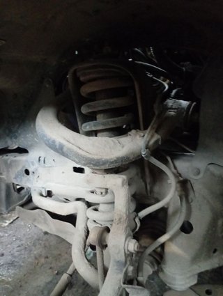AMORTIGUADOR DELANTERO IZQUIERDO Toyota Land Cruiser (J12)(2003->)