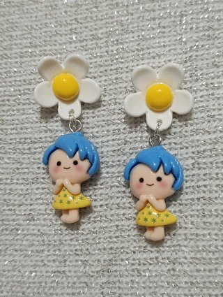 Pendientes de flor con muñeca Alegria