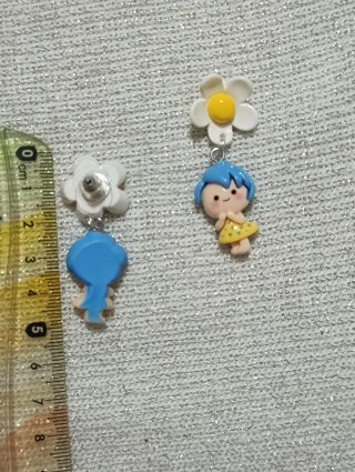 Pendientes de flor con muñeca Alegria