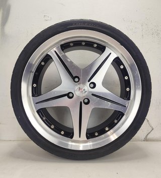 Juego de Llantas Renault 17 pulgadas tornillería