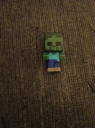 Figura Zombie Minecraft KinderJoy