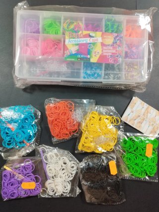 Lote de 2 Puzzles y Kit de Pulseras