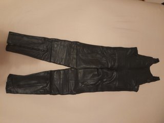 Peto de Cuero, Talla 42, en perfecto estado