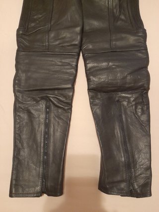 Peto de Cuero, Talla 42, en perfecto estado