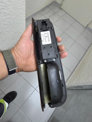 Consola mando elevalunas VW 1J4 959 857