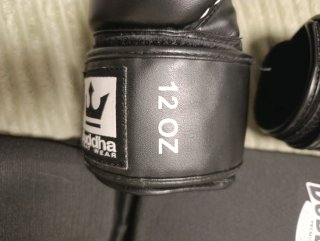Guantes y espinilleras Buddha Boxeo