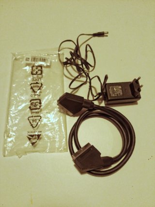 Adaptador 12V y Cable Euroconector