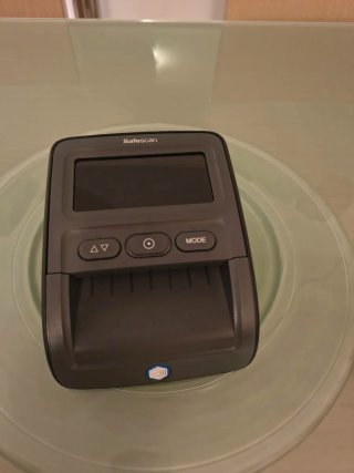 Detector de Billetes Safescan 155-S y Apilador