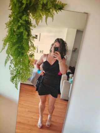 Vestido corto negro para eventos