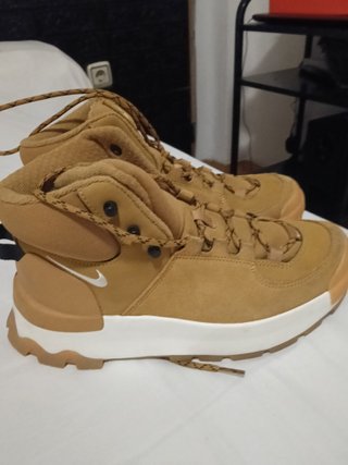 Zapatillas Nike Marrones
