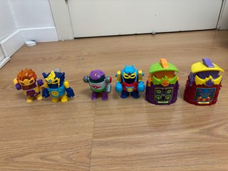 Set de 6 Muñecos SuperThings