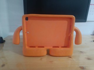 Funda iPad Naranja con Asas para Niños