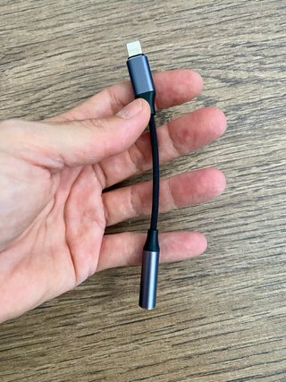 Adaptador Lightning a Jack 3.5mm