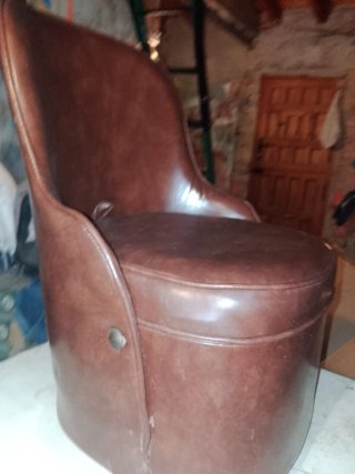 Butaca vintage cuero marrón 60s/70s