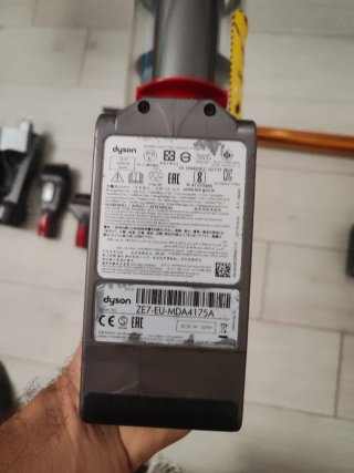 Dyson V10 Aspirapolvere Senza Fili