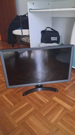 Smart TV LG 24” HD webOS como nueva