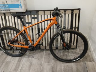 Bicicleta de Montaña Scott Naranja talla L