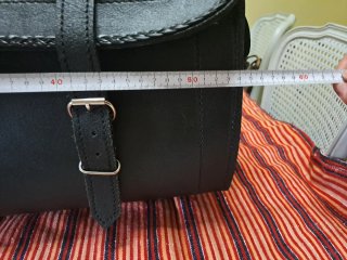 Baúl de cuero para moto custom
