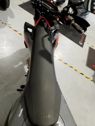 KTM 690 SMC R solo 3000km
