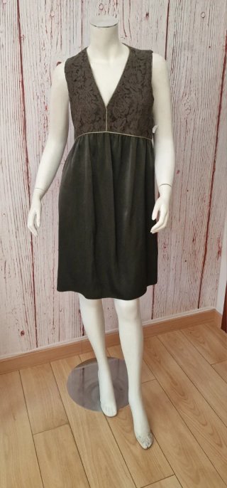 Vestido corto verde caqui con encaje NKN Nekane (N