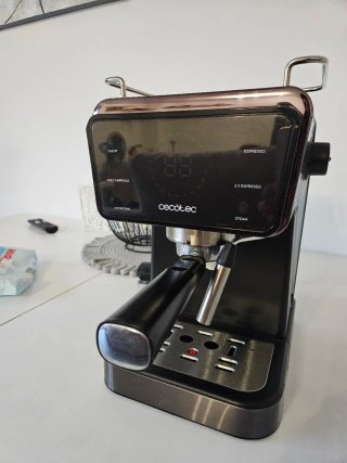Cafetera Cecotec Espresso seminueva