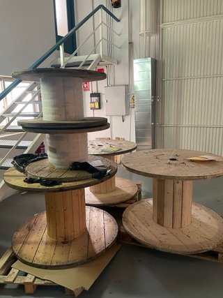 Bobina madera para mesas - bancos etc..